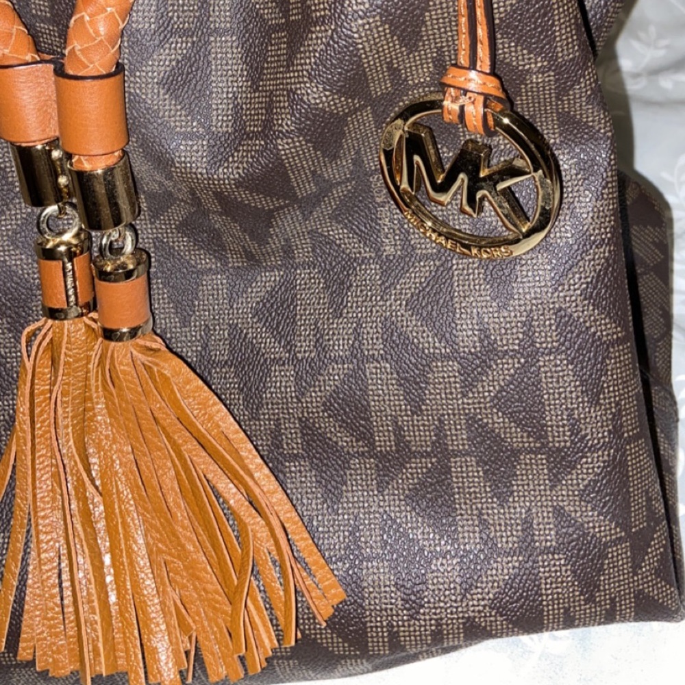 Michael Kors bag and matching wallet
